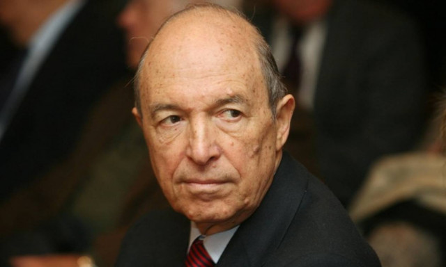 Βουλή: Πληρώναμε 5 χρόνια σύμβουλο του Σημίτη με πλαστά πτυχία