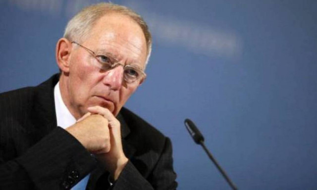 Ο Σόιμπλε τραβάει το …αυτί του Τσίπρα: Να εφαρμοστούν τα συμφωνηθέντα