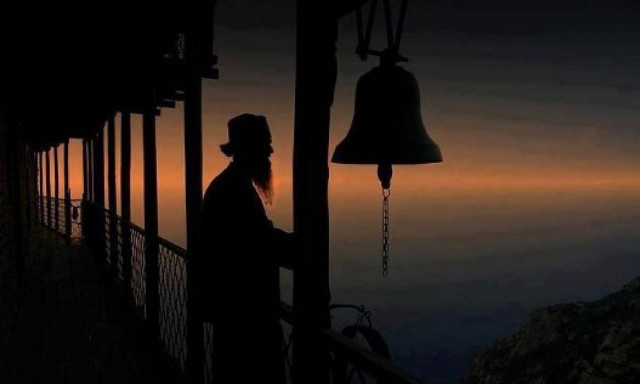 Άγιον Όρος: Το περιβόλι της Παναγιάς αποκαλύπτεται (vid)