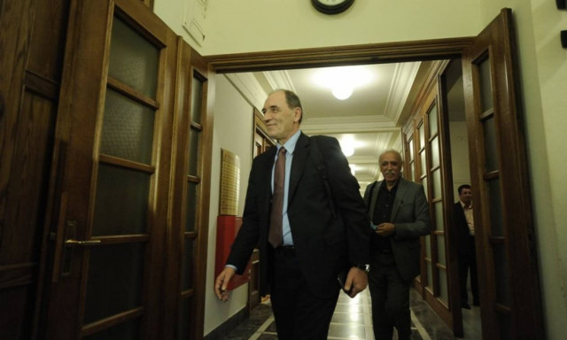 Θα γίνουν συμβιβασμοί στο ασφαλιστικό ομολογεί ο Σταθάκης