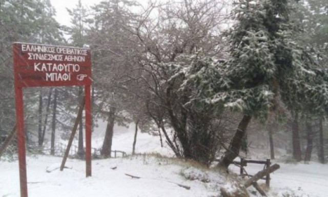 Καιρός: Το «έστρωσε» στην Πάρνηθα – Παγωνιά στην Αθήνα