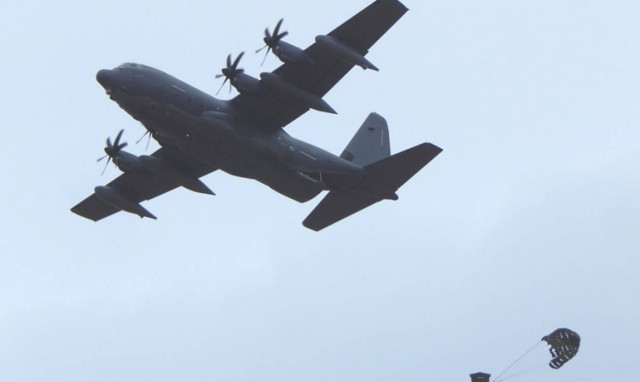 Συνεκπαίδευση του 865 Τάγματος Εναερίου Εφοδιασμού (865 ΤΕΝΕΦ)