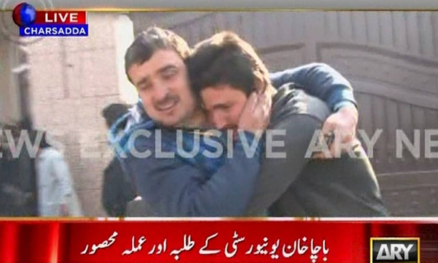 Επίθεση σε πανεπιστήμιο του Πακιστάν - Δεκάδες νεκροί (Vids)