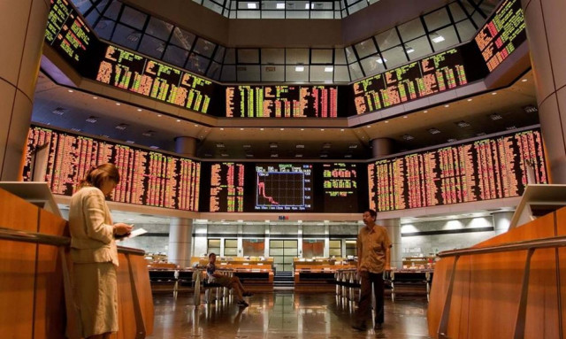 Κοντά στα χαμηλότερα επίπεδα από το 2003 οι τιμές του πετρελαίου