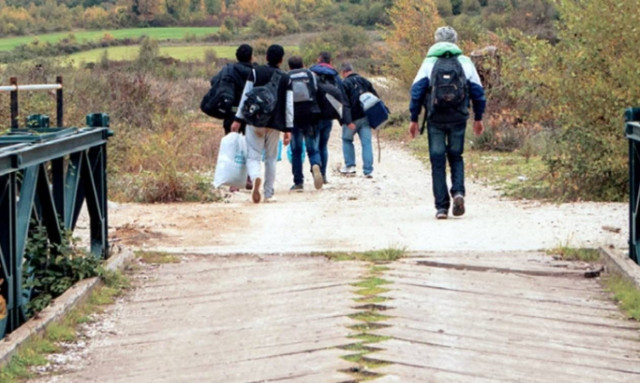 FT: Σχέδιο απομόνωσης της Ελλάδας από την ΕΕ - Φόβος για εγκλωβισμό χιλιάδων μεταναστών