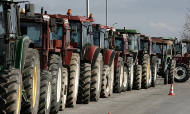 «Άνοιξαν» τα Τέμπη οι αγρότες