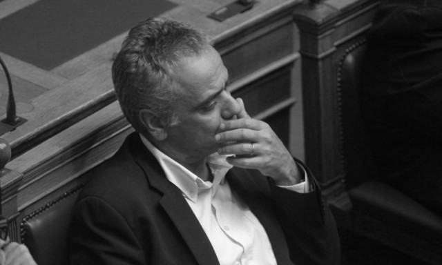 Δύσκολες ώρες για τον Πάνο Σκουρλέτη