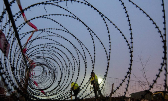 Γιατί οι Ευρωπαίοι μας απειλούν με έξοδο από τη Σένγκεν