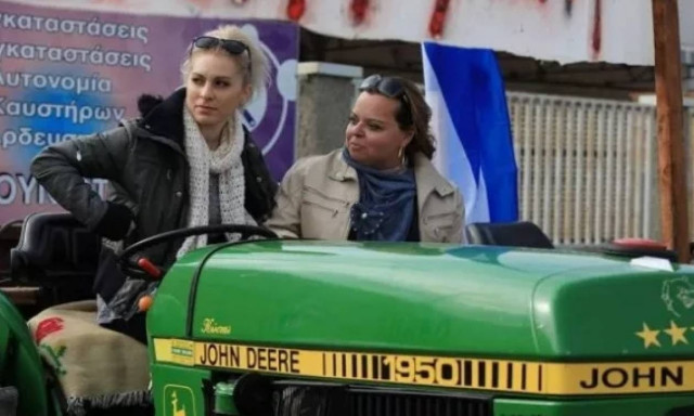 Ποια είναι η ξανθιά αγρότισσα που κέντρισε τα βλέμματα;