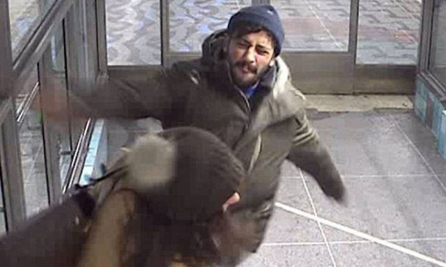 Συνελήφθη ο άνδρας που έφτυσε και χτύπησε γυναίκα στο μετρό της Στοκχόλμης