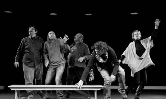 Σάλος με παράσταση του Εθνικού: Ανέβασαν... Σάββα Ξηρό