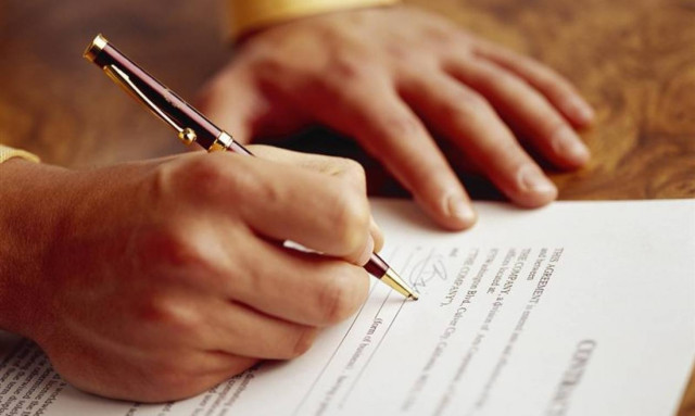 Ασφαλιστικό: Τριήμερη απεργία ανακοίνωσαν οι συμβολαιογράφοι