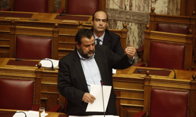 Άγριος καβγάς Κεγκέρογλου με Φάμελο στη Βουλή