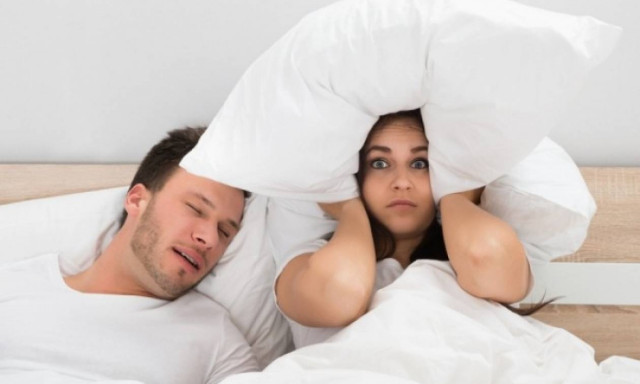 Ροχαλητό: Οι άγνωστες επιπτώσεις του στον εγκέφαλο