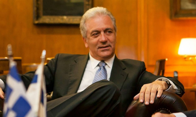 Ο Αβραμόπουλος απαντά στη Le Monde για αποβολή της Ελλάδας από το Σένγκεν