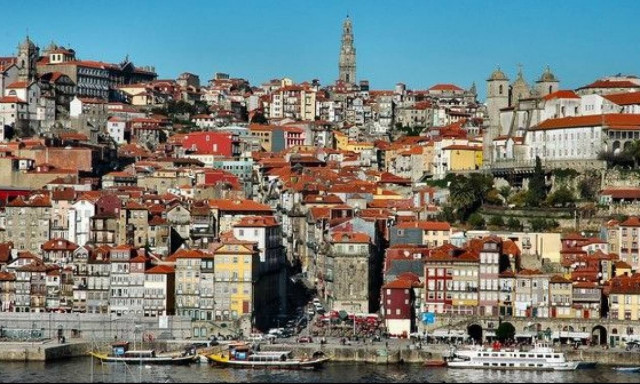 Η τρόικα επέστρεψε στην Πορτογαλία!