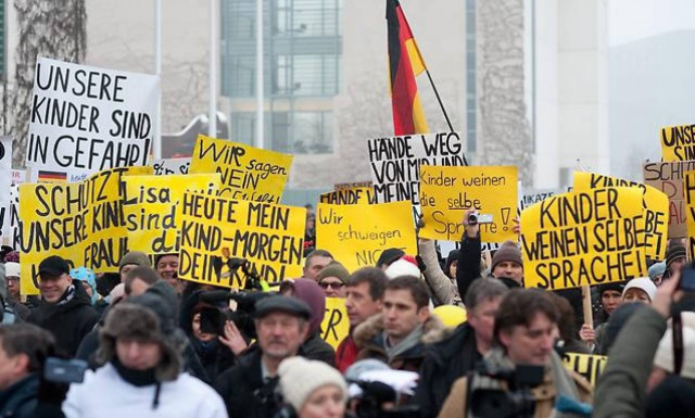 Υπόθεση βιασμού 13χρονης προκαλεί διπλωματικό «πυρετό» Γερμανίας - Ρωσίας