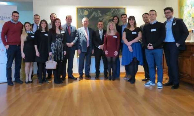 Αυστραλία: Εργασία και εμπειρία σε άνεργους Έλληνες πτυχιούχους