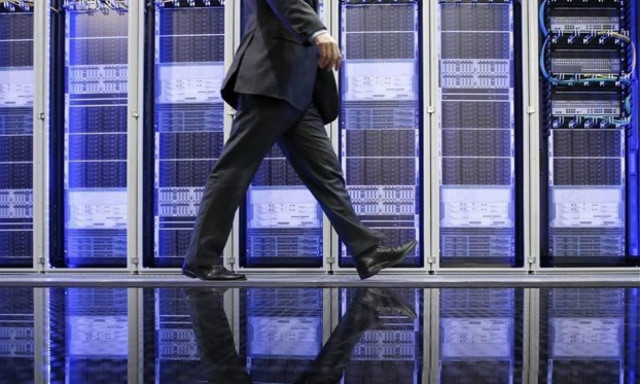 Κομισιόν: Επιστρέφουν οι θεσμοί – Τι ζητούν από την κυβέρνηση