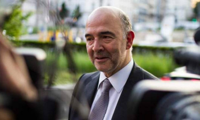 Κομισιόν: Στήριξη στο ελληνικό πρόγραμμα για αδήλωτες καταθέσεις και λαθρεμπόριο καυσίμων