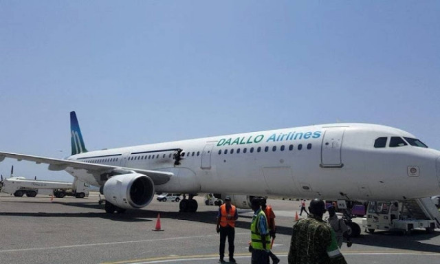 Σομαλία: Τρόμος από έκρηξη σε Airbus λίγα λεπτά μετά την απογείωσή του (pics+vid)