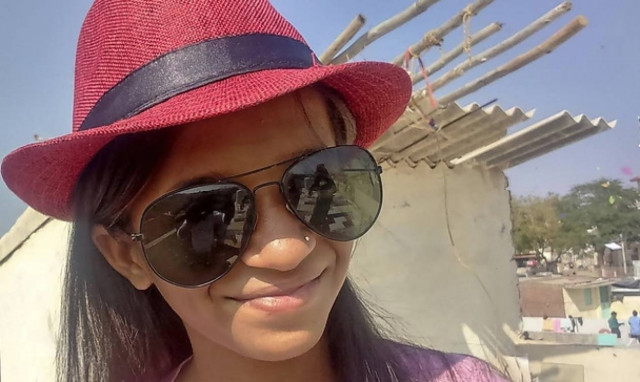 Τρομακτικό και ανεξήγητο: Δείτε τι ζει μέσα στο κεφάλι αυτού του κοριτσιού (video)