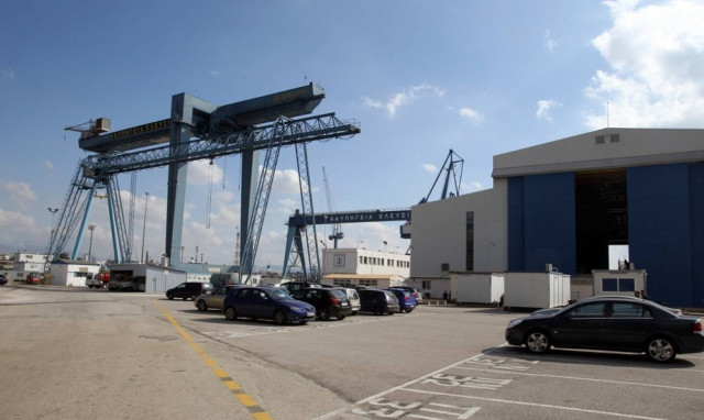 Χαρίζουν εκατομμύρια σε εφοπλιστές, την ώρα που «τσακίζουν» το λαό