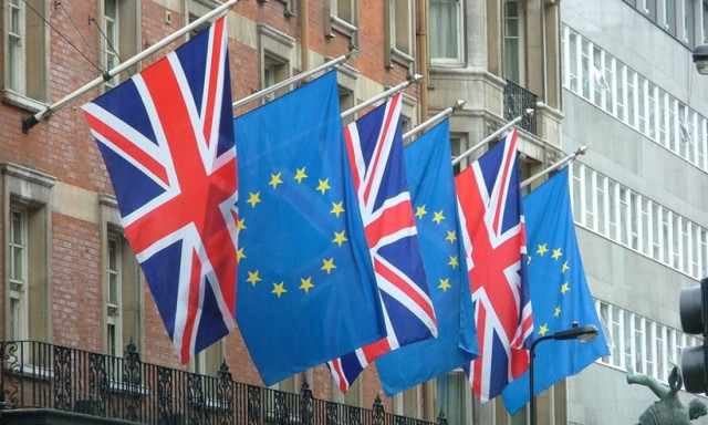 Μ. Βρετανία - Ε.Ε.: Κανένας δεν είναι ικανοποιημένος από τον συμβιβασμό που πρότεινε ο Τουσκ