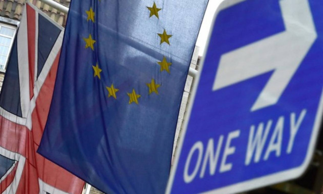 Με διαφορά πλέον υπέρ του Brexit οι Βρετανοί