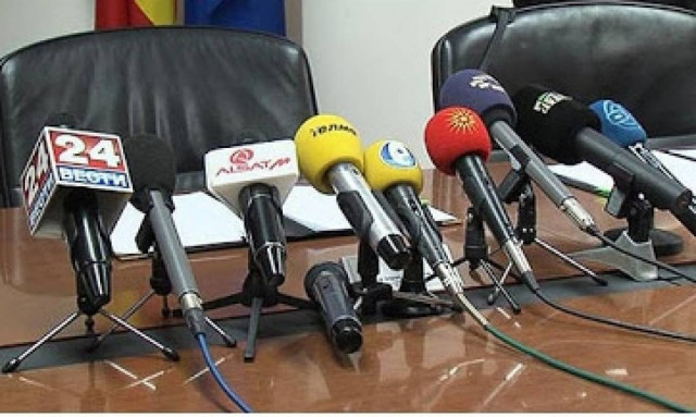 Σκόπια: Μέσα σε τρία χρόνια τα σλαβικά ΜΜΕ έλαβαν € 20 εκατομμύρια- τα αλβανικά ούτε μια δεκάρα