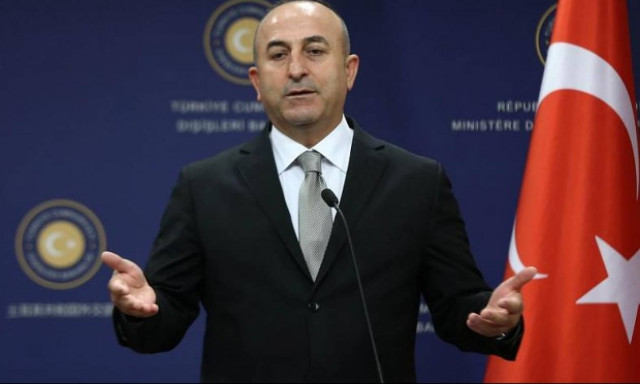 Τσαβούσογλου: Τα τουρκο-συριακά σύνορα παραμένουν ανοικτά