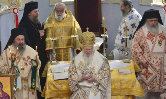 Βαρθολομαίος: Η Σμύρνη ουδέποτε έπαυσε να ζει στις καρδίες μας – Λαμπρή εορτή Αγ. Βουκόλου