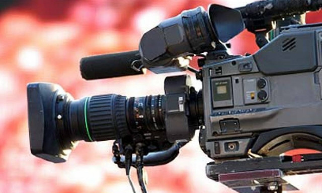 Τέσσερις τηλεοπτικές άδειες,σύμφωνα με μελέτη του Ευρωπαϊκού Πανεπιστημιακού Ινστιτούτου