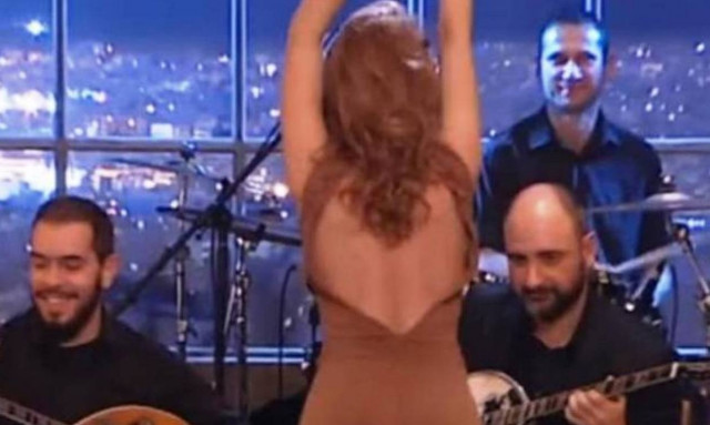 Δακρύσαμε με το τσιφτετέλι Ελληνίδας ηθοποιού! (video)