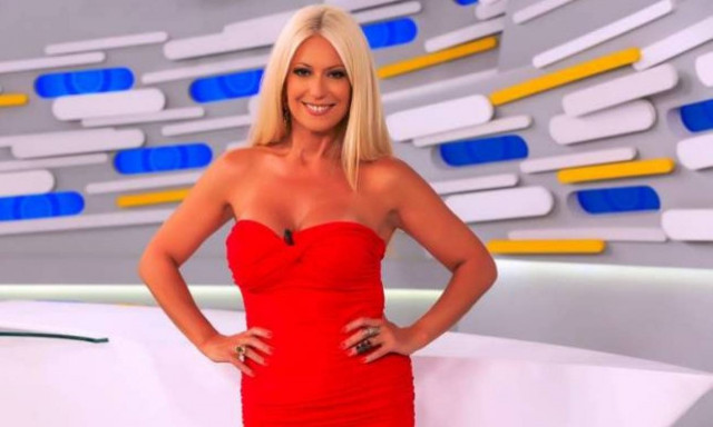 Τα… καυτά οπίσθια της Μαρίας Μπακοδήμου! (photo)