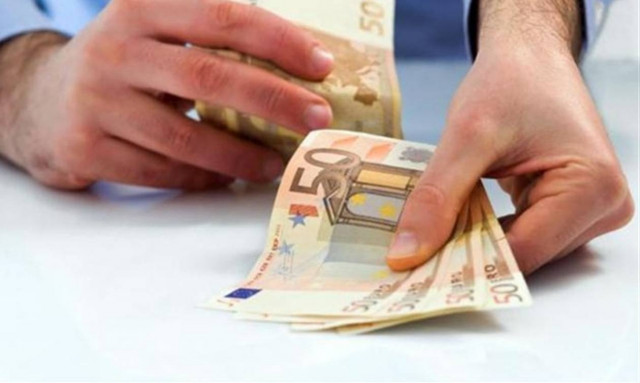 ΕΚΤ: Οι αυξήσεις φόρων αυξάνουν το χρέος – Να τι συνέβη στην Ελλάδα