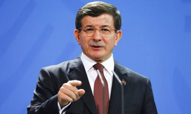 Νταβούτογλου: Η Άγκυρα δεν θα κλείσει τα σύνορά της στους πρόσφυγες