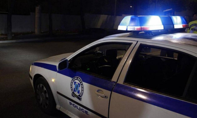 Άγρια συμπλοκή στη Ζάκυνθο – Επιτέθηκε με τσεκούρι και όπλο σε δύο άτομα