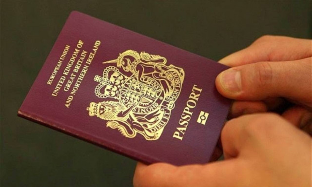 Εξαρθρώθηκε το μεγαλύτερο δίκτυο κατασκευής πλαστών διαβατηρίων για την Ευρώπη