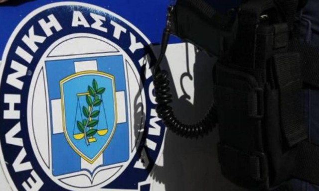 ΤΩΡΑ: Μεγάλη επιχείρηση για την εξάρθρωση κυκλωμάτων διακίνησης κοκαΐνης σε Κολωνάκι και Γλυφάδα