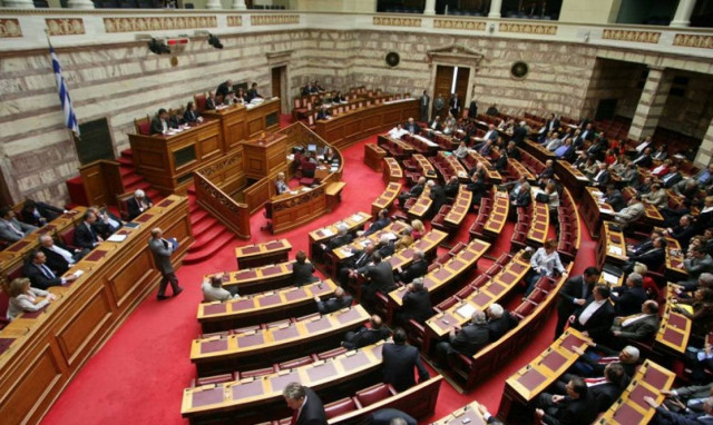 Υπερψηφίστηκε επί της αρχής το «παράλληλο πρόγραμμα» - Οξείες διαφωνίες της αντιπολίτευσης
