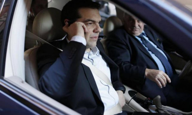 Πτώση ελικοπτέρου: Σε συνεχή επικοινωνία με το ΥΠΕΘΑ ο Αλ. Τσίπρας