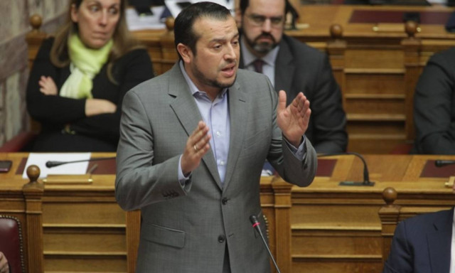 ΕΙΤΗΣΕΕ για τηλεοπτικές άδειες: Η κυβέρνηση παραβιάζει τη συνταγματικότητα