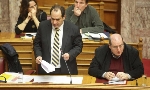 Σπίρτζης: Η κυβέρνηση τεκμηρίωσε επαρκώς τον αριθμό των τηλεοπτικών αδειών