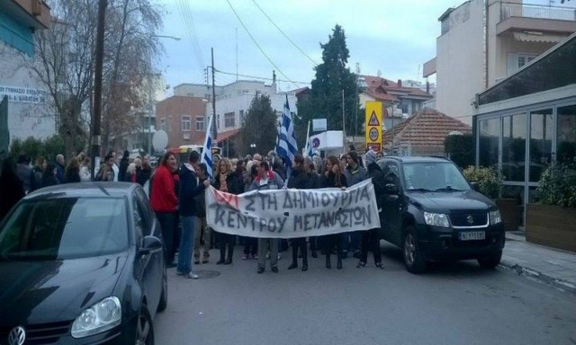 Διαβατά: Επί ποδός οι κάτοικοι απειλούν να κλείσουν ακόμη και τις γραμμές του ΟΣΕ! (video)