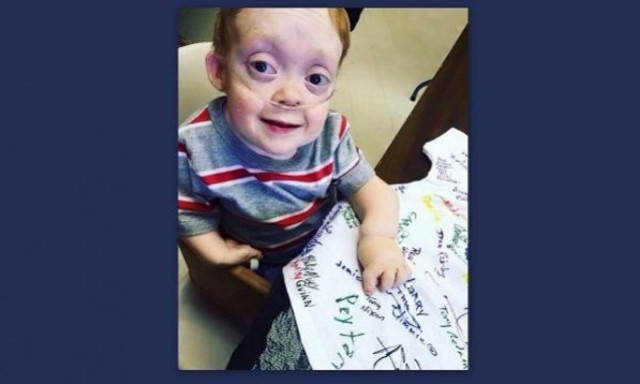 Ένα 13χρονο παιδί με σπάνια ασθένεια χαρίζει τα παιχνίδια του σε άλλα άρρωστα παιδιά!