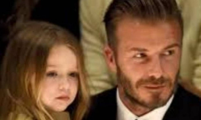 Harper Beckham: Έκλεψε την παράσταση στο αεροδρόμιο της Νέας Υόρκης