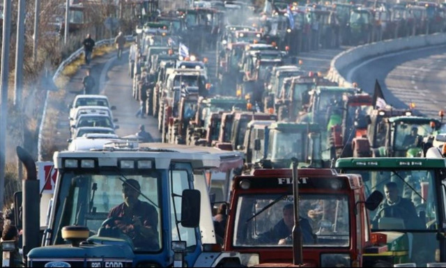 Μπλόκα αγροτών: Κλιμάκωση των κινητοποιήσεων αποφάσισαν οι αγρότες της Νίκαιας