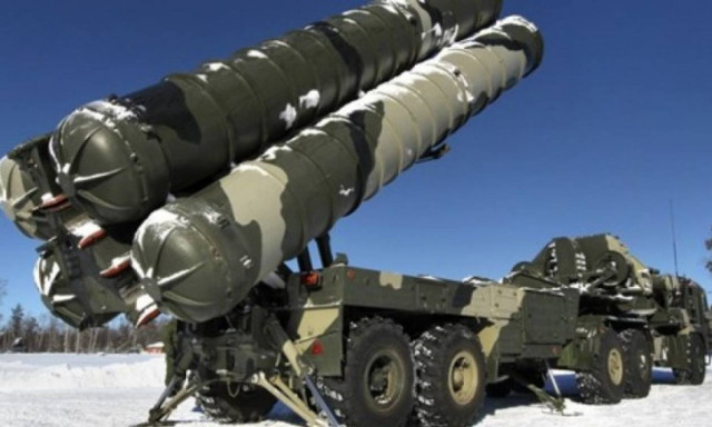 Εξοπλίζεται με ρωσικούς S-300 το Ιράν