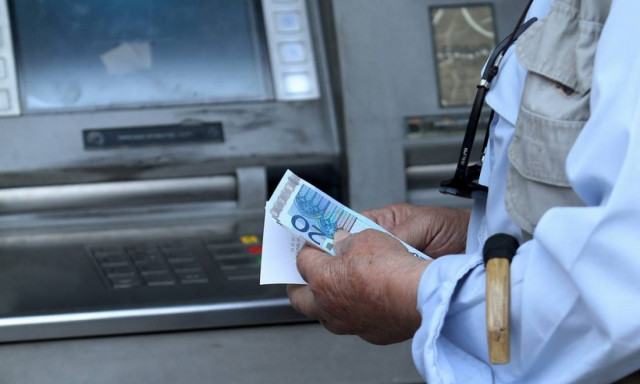 Ασφαλιστικό: Μειώσεις σε όλες τις συντάξεις φέρνει η «νέα πρόταση»